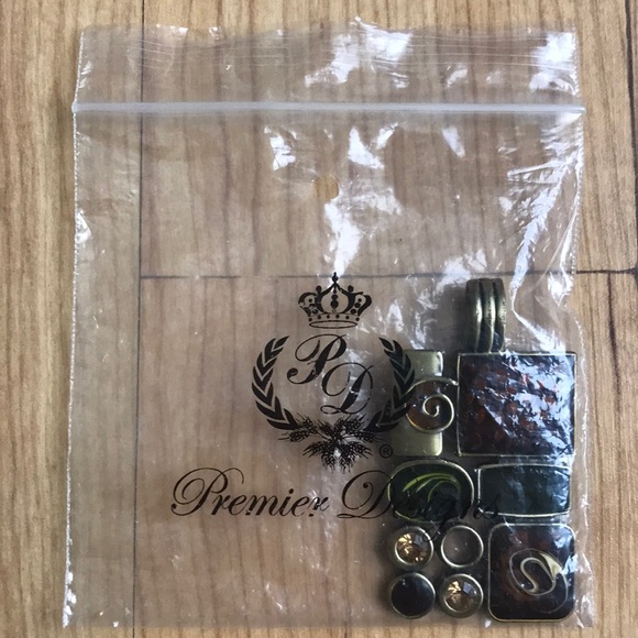 Pendant - Picture 5 of 5